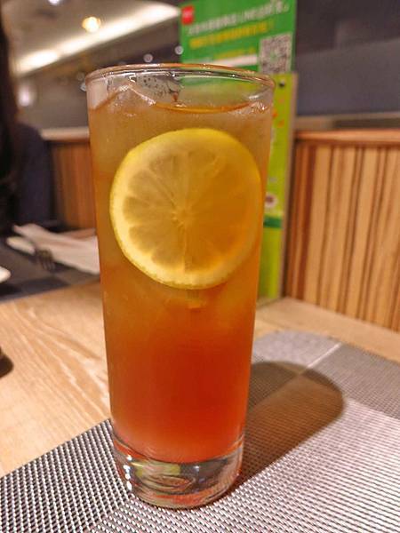 【台北餐廳】VOLKS沃克牛排-現烤麵包無限量吃到飽-當月壽星生日優惠88折