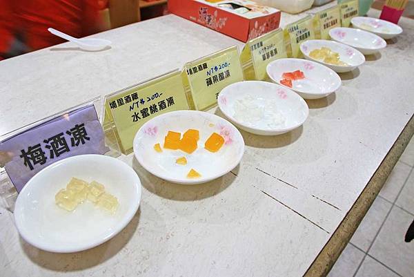 【台中二天一夜包车自由行】台中必玩的十大精选景点，美丽的庄园古堡、怀旧老街、特殊地形景观、观光酒厂景点，吃衣住行自由行完整规划，一次全包