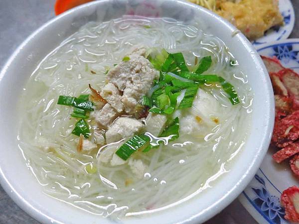 【台北美食】旗魚新竹米粉-延三夜市裡的超人氣米粉湯 【台北美食】旗魚新竹米粉-延三夜市裡的超人氣米粉湯