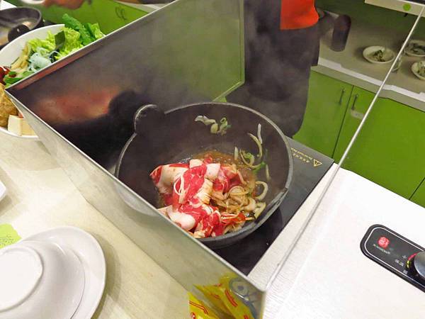 【台北餐廳】久陶火鍋-湯鮮味美價格又便宜的石頭火鍋