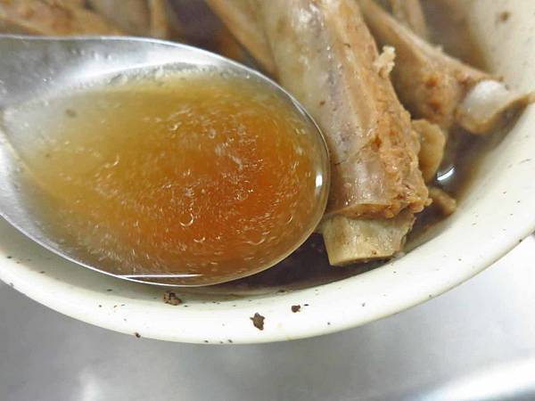 【板橋美食】財哥藥燉排骨-在地人極力推薦的藥燉排骨湯