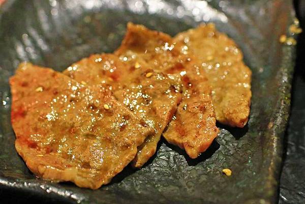 【台北餐廳】禧太炭火燒肉店-頂級和牛與超巨大草蝦燒烤店