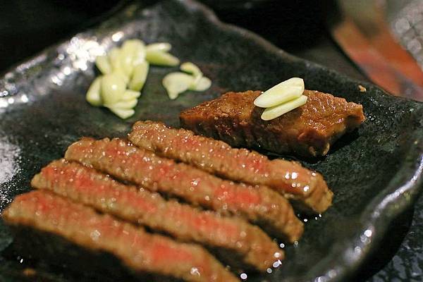 【台北餐廳】禧太炭火燒肉店-頂級和牛與超巨大草蝦燒烤店