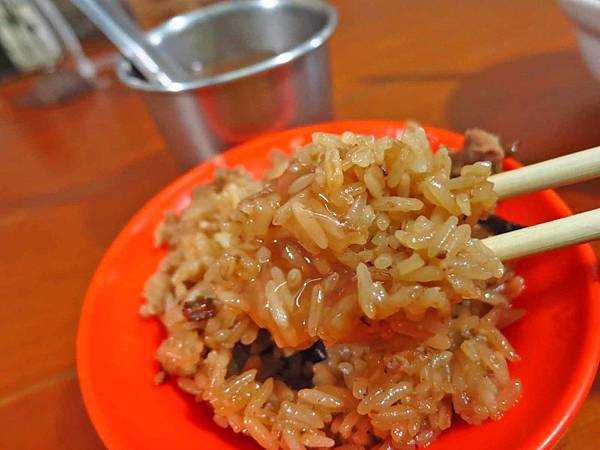 【三重美食】太順油飯-位於老舊市場裡的巷弄美食