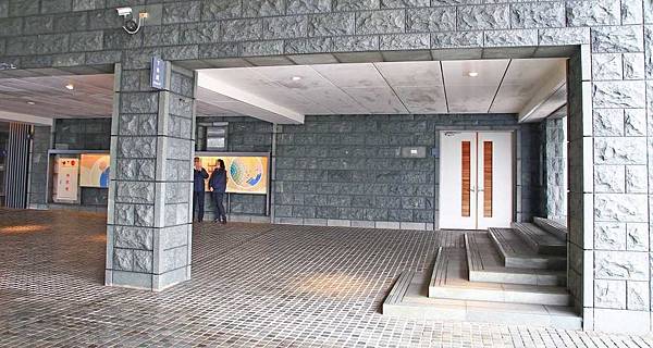 【台北旅遊】法鼓山祈願步道-滿山滿谷的杜鵑花