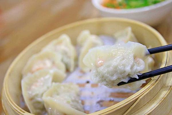 【內湖美食】雲謙徽餛飩-五種不同口味的餛飩 【內湖美食】雲謙徽餛飩-五種不同口味的餛飩