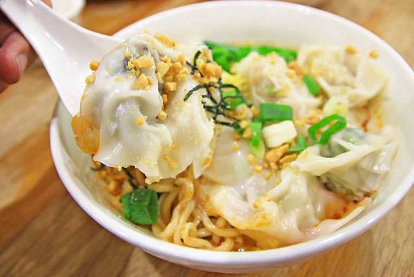 【內湖美食】雲謙徽餛飩-五種不同口味的餛飩