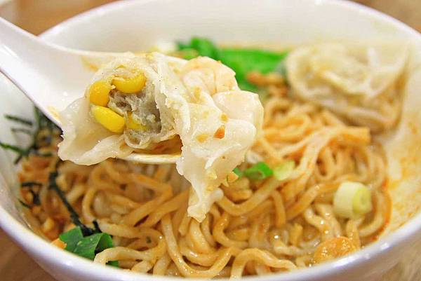 【內湖美食】雲謙徽餛飩-五種不同口味的餛飩 【內湖美食】雲謙徽餛飩-五種不同口味的餛飩