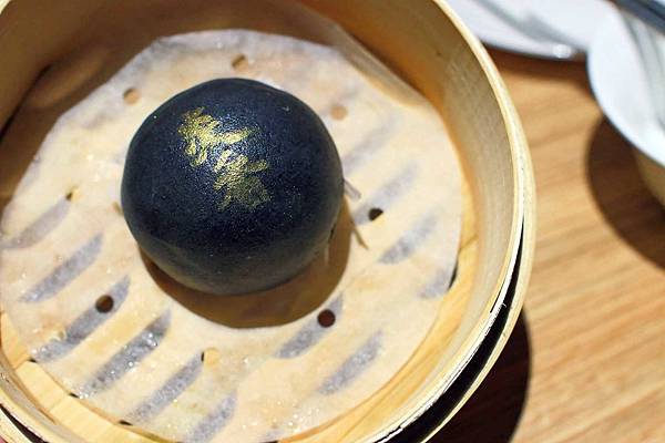 【台中餐廳】炎香樓-西式松露與港式餃子的獨特美味 【台中餐廳】炎香樓-西式松露與港式餃子的獨特美味