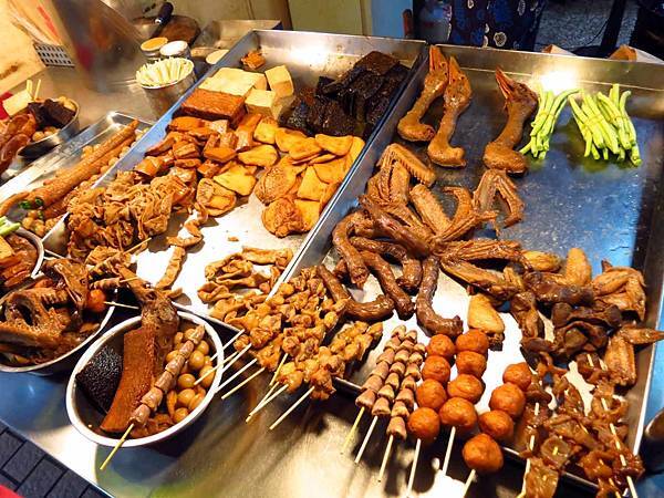 【桃園美食】呂家台南東山鴨頭-需排隊半小時以上才能吃到的東山鴨頭 【桃園美食】呂家台南東山鴨頭-需排隊半小時以上才能吃到的東山鴨頭