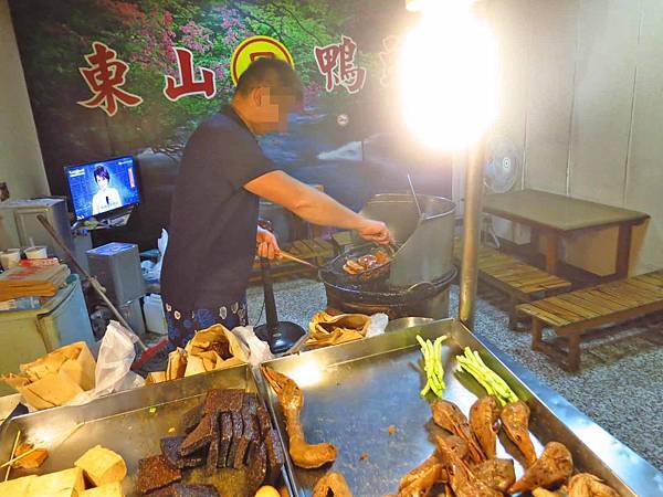 【桃園美食】呂家台南東山鴨頭-需排隊半小時以上才能吃到的東山鴨頭 【桃園美食】呂家台南東山鴨頭-需排隊半小時以上才能吃到的東山鴨頭
