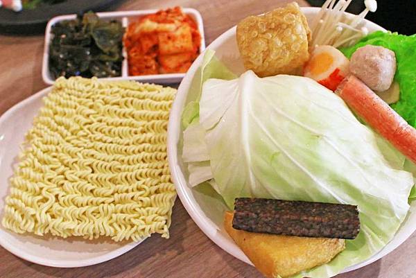 【桃園美食】劉震川日韓大食館-獨特韓式火烤二吃-八德廣豐新天地