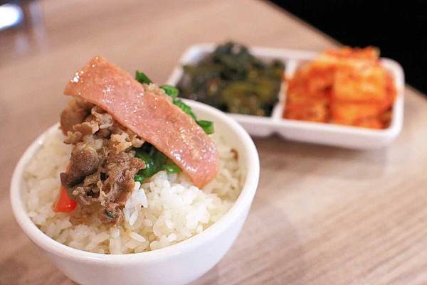 【桃園美食】劉震川日韓大食館-獨特韓式火烤二吃-八德廣豐新天地 【桃園美食】劉震川日韓大食館-獨特韓式火烤二吃-八德廣豐新天地