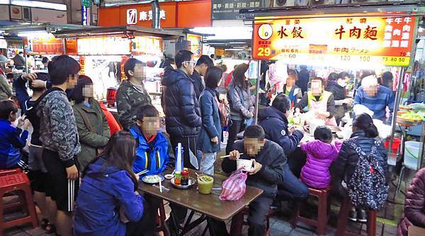 【台北美食】鴻水餃牛肉麵-日本觀光客的最愛