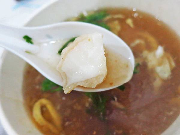 【萬華美食】金好吃純正花枝羹-超大塊的花枝羹