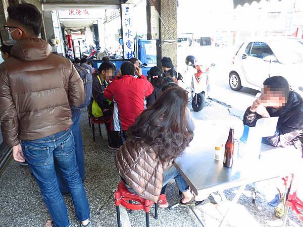 【台南美食】阿星鹹粥-在地人喜愛的排隊虱目魚店