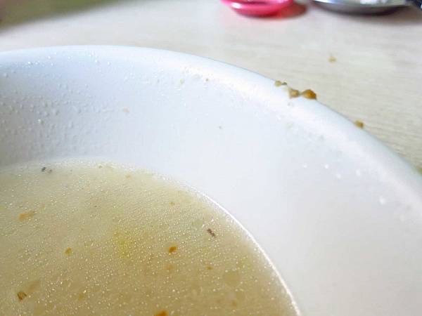 【台南美食】阿星鹹粥-在地人喜愛的排隊虱目魚店