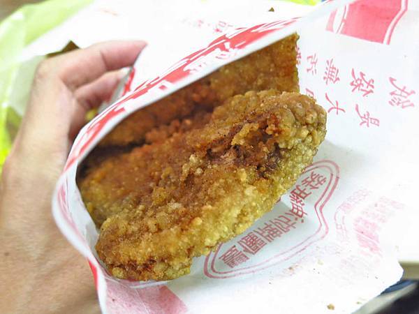 【三重美食】台灣真有味吳家鹹酥雞-25元雞排 【三重美食】台灣真有味吳家鹹酥雞-25元雞排
