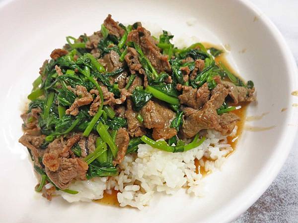 【板橋美食】無名牛丼-沒有招牌沒有店名的隱藏版美食 【板橋美食】無名牛丼-沒有招牌沒有店名的隱藏版美食