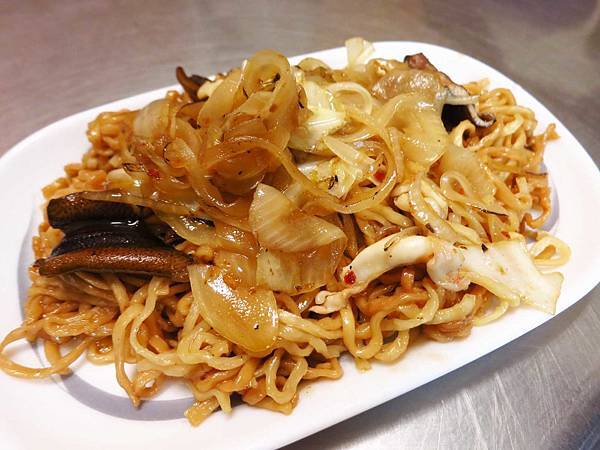 【台南美食】八三鱔魚意麵-酸酸甜甜美味的鱔魚意麵