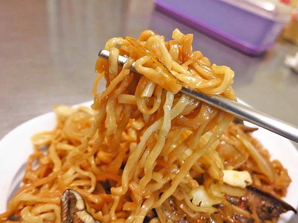 【台南美食】八三鱔魚意麵-酸酸甜甜美味的鱔魚意麵