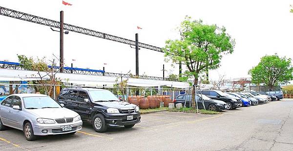 【台北景點】台北花卉村-免門票就能看到美麗紫藤花