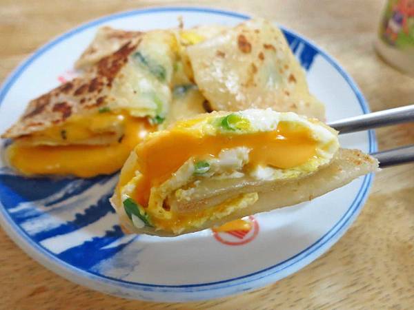 【淡水美食】姐妹中西式早點-淡江大學學生才知道的爆漿早餐