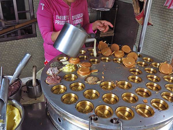 【萬華美食】無名車輪餅-在地人喜愛的巷弄美食