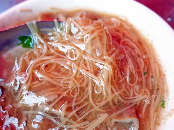 【板橋美食】深丘大腸蚵仔麵線-香氣十足美味的大腸麵線