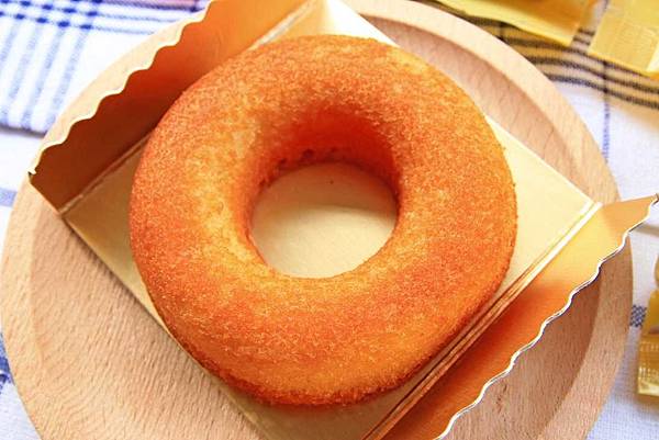 【伴手禮美食】伊莎貝爾彌月-堤姆小羊誕生故事單層盒&千層蛋糕-精緻可愛的伴手禮禮盒