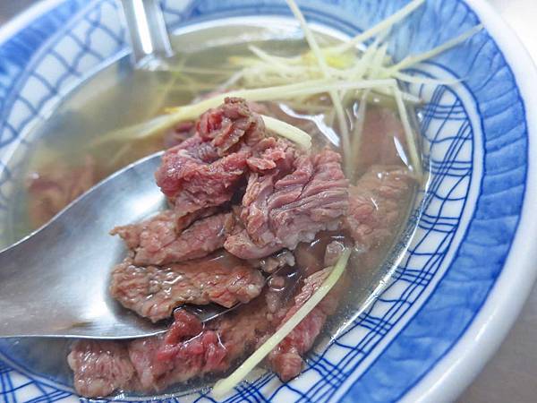 【台南美食】無名羊肉湯-大菜市，溫體羊肉的美味
