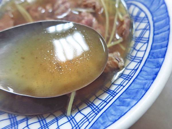 【台南美食】無名羊肉湯-大菜市，溫體羊肉的美味