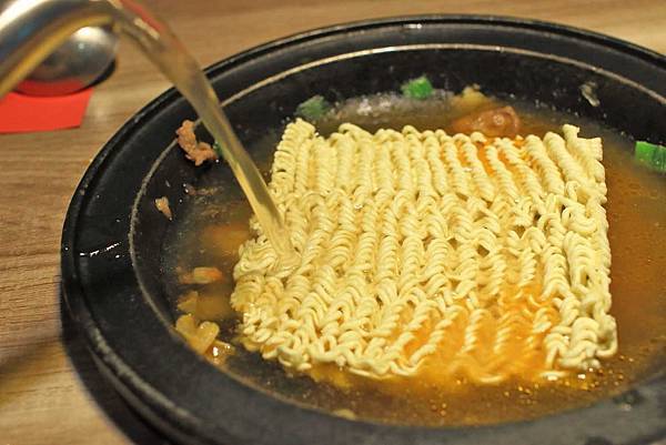 【台北美食】劉震川日韓大食館-獨創超大份量韓式火烤二吃