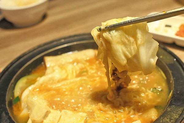 【台北美食】劉震川日韓大食館-獨創超大份量韓式火烤二吃