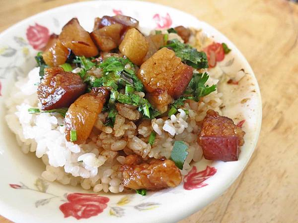 【台南美食】阿和肉燥飯-特殊滋味，一吃難忘的肉燥飯