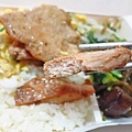 【新莊美食】台北一品炸雞便當-55元就能吃到雙主菜便當