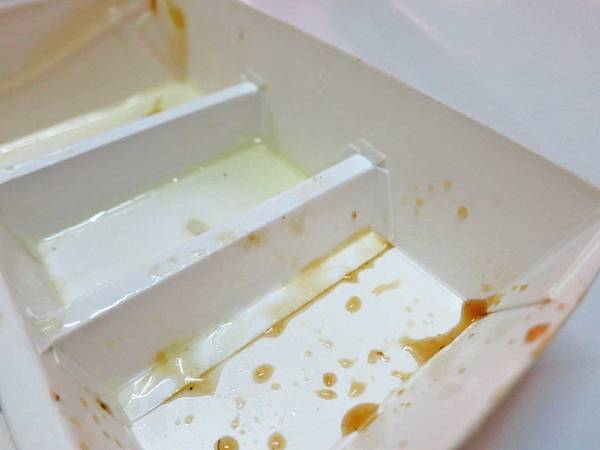 【新莊美食】台北一品炸雞便當-55元就能吃到雙主菜便當