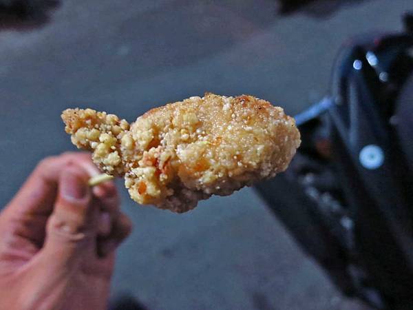 【三重美食】阿嬤無骨鹽酥雞-附近居民才知道的鹹酥雞店 【三重美食】阿嬤無骨鹽酥雞-附近居民才知道的鹹酥雞店