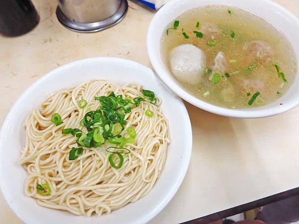 【台北美食】中原福州乾麵-獨特料理的香噴噴乾麵 【台北美食】中原福州乾麵-獨特料理的香噴噴乾麵