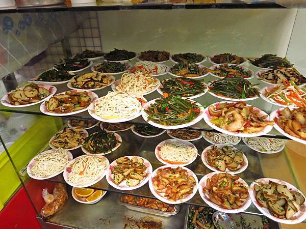 【台北美食】福大山東蒸餃大王-捷運中山站的爆漿美食