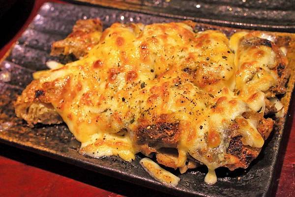 【蘆洲餐廳】黑炭燒烤本鋪-只要銅板價就能吃到高品質的燒烤店