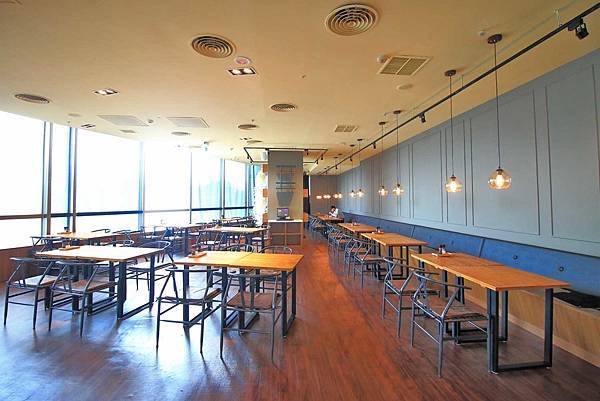 【中和餐廳】Mastro Cafe-超級巨無霸份量的戰斧豬排