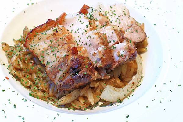 【中和餐廳】Mastro Cafe-超級巨無霸份量的戰斧豬排