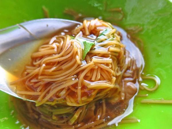 【三重美食】龍濱大腸麵線-獨特吃法，超過33年的老店