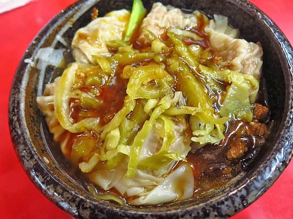 【板橋美食】陳新抄手-酸酸甜甜辣辣的美味酸辣抄手