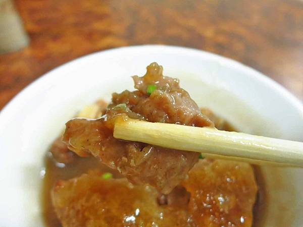 【台中美食】吳記脆皮肉圓-酥脆口感極佳的超人氣肉圓店