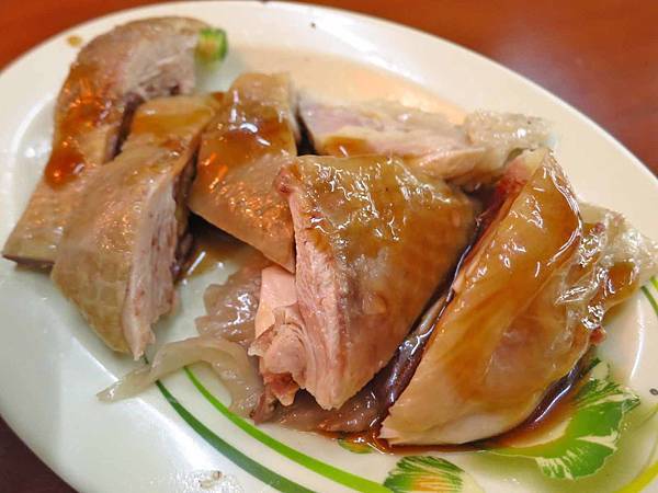 【蘆洲美食】好吃雞肉飯-１碗只要１０元超香的雞油飯