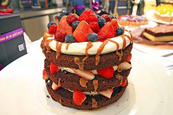 【台北美食】法國的秘密甜點－法國的秘密甜點 大安2店超驚人，限定藍紋乳酪鮮奶蛋糕，東區打卡新地標