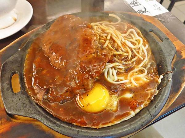 【三重餐廳】牛之鬼牛排館-在地人評價極高的牛排店 【三重餐廳】牛之鬼牛排館-在地人評價極高的牛排店