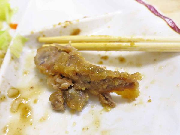 【桃園美食】佳珍餐飲-巷弄裡的滷排骨飯店